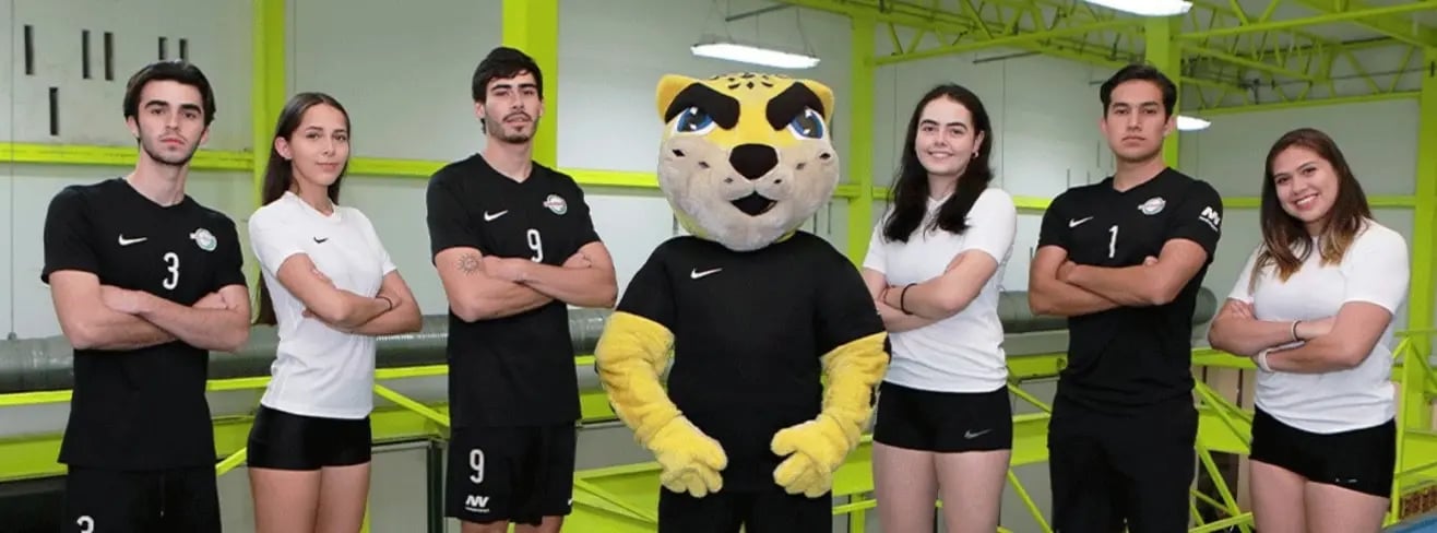 Estudiantes universitarios de los equipos representativos de deporte de la U-ERRE